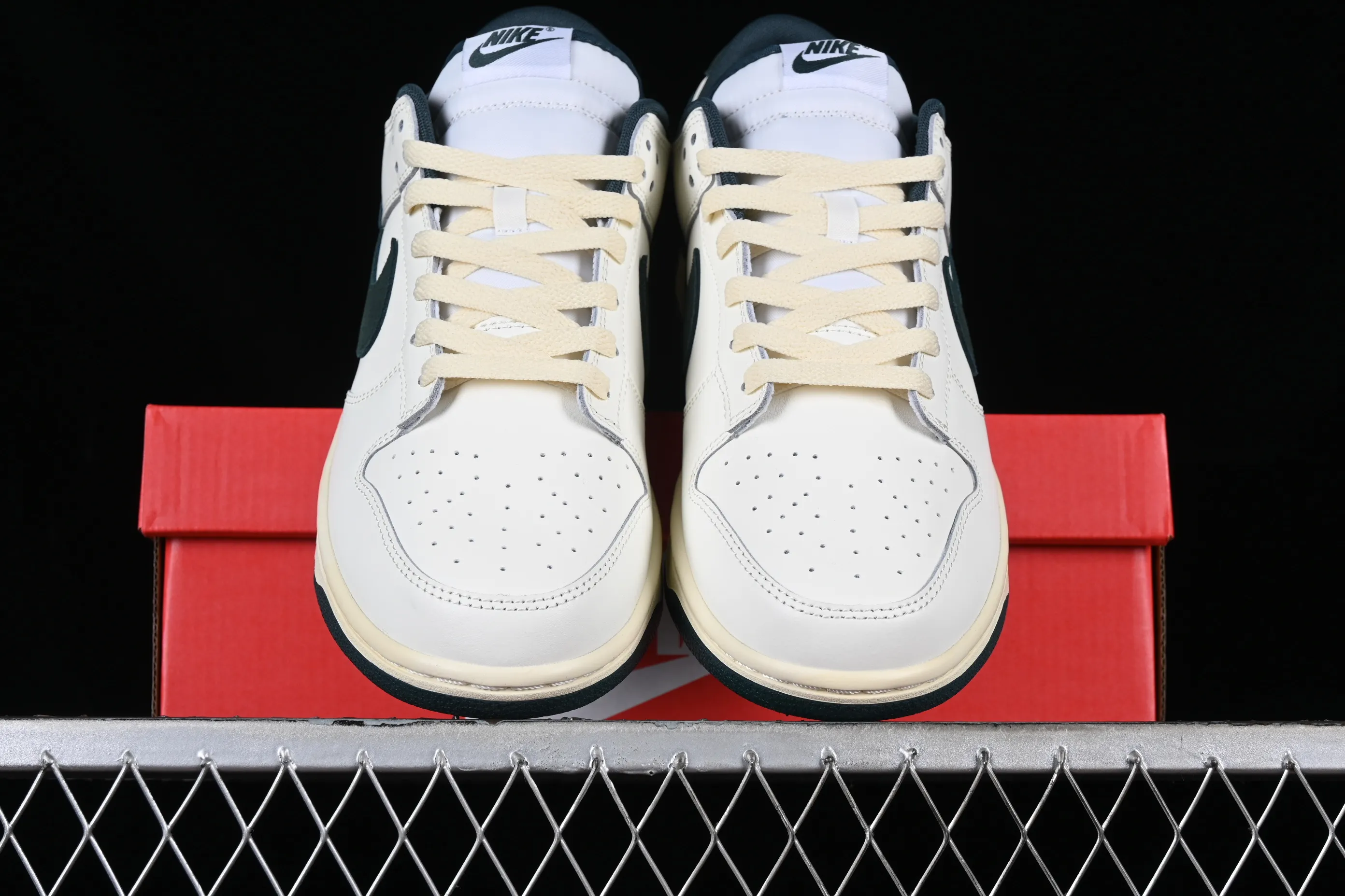 All categories Nk SB Dunk series Nk SB Dunk Low low-top sneakers Nk Dunk Low "Athletic Department" off-white green SB low-top sports and leisure sneakers FQ8080-133